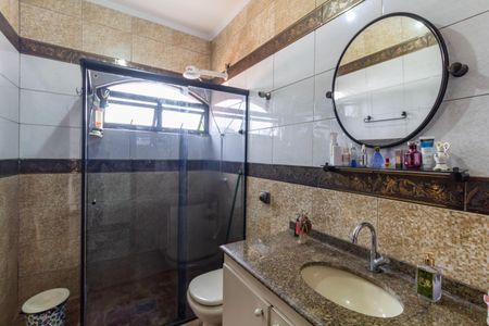 Casa à venda com 290m², 2 quartos e 2 vagasBanheiro 2