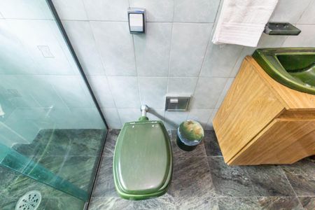 Casa à venda com 290m², 2 quartos e 2 vagasBanheiro 1