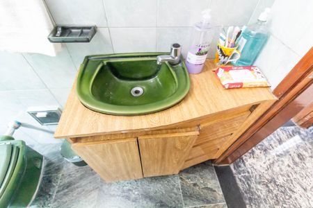 Casa à venda com 290m², 2 quartos e 2 vagasBanheiro 1