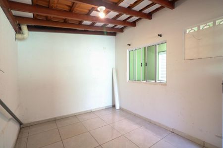 Apartamento à venda com 115m², 2 quartos e 1 vaga Apartamento à venda com 115m², 2 quartos e 1 vagaQuarto de Serviço