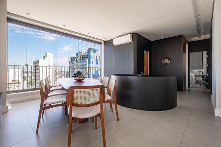 Apartamento à venda com 193m², 2 quartos e 3 vagasSala/Cozinha
