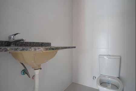 Apartamento à venda com 92m², 2 quartos e 1 vaga Apartamento à venda com 92m², 2 quartos e 1 vagaBanheiro da Suíte