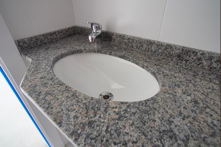 Apartamento à venda com 92m², 2 quartos e 1 vaga Apartamento à venda com 92m², 2 quartos e 1 vagaBanheiro da Suíte