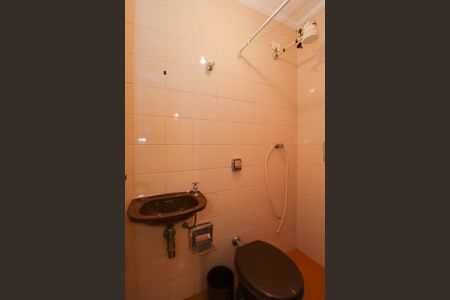 Casa à venda com 357m², 4 quartos e 4 vagasBanheiro de serviço