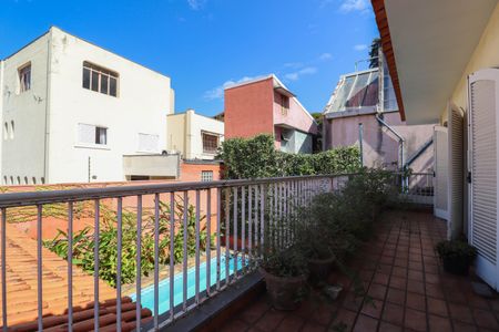 Casa à venda com 357m², 4 quartos e 4 vagasVaranda da Suíte 1