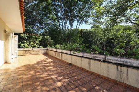 Casa à venda com 357m², 4 quartos e 4 vagasVaranda do Quarto 1