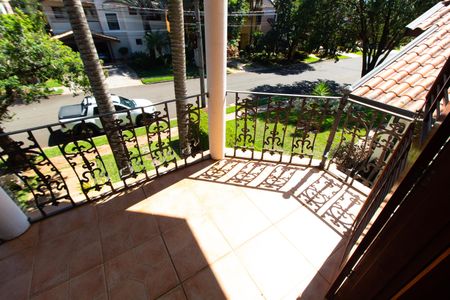 Casa de condomínio para alugar com 450m², 4 quartos e 4 vagas Casa de condomínio para alugar com 450m², 4 quartos e 4 vagasSacada
