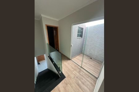 Casa à venda com 218m², 3 quartos e 5 vagas Casa à venda com 218m², 3 quartos e 5 vagasFoto 03