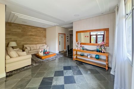 Apartamento à venda com 75m², 3 quartos e 1 vaga Apartamento à venda com 75m², 3 quartos e 1 vagaHall social