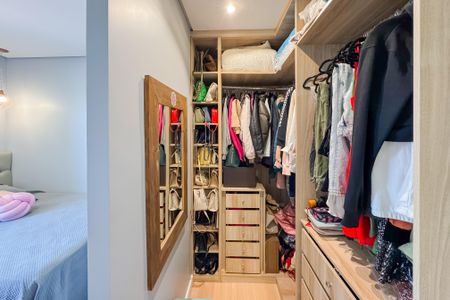 Apartamento à venda com 75m², 3 quartos e 1 vaga Apartamento à venda com 75m², 3 quartos e 1 vagaCloset do Quarto 3