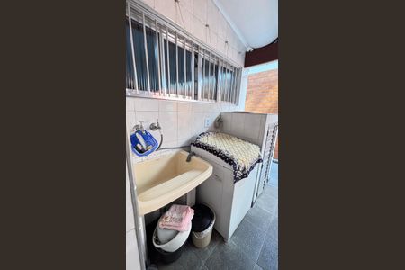 Casa à venda com 189m², 3 quartos e 2 vagas Casa à venda com 189m², 3 quartos e 2 vagasÁrea de Serviço