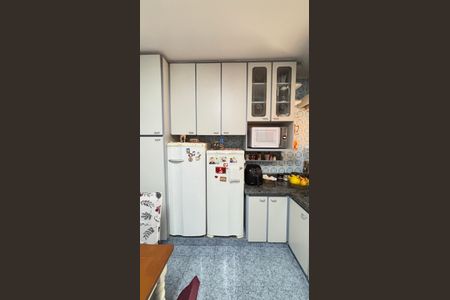 Casa à venda com 189m², 3 quartos e 2 vagas Casa à venda com 189m², 3 quartos e 2 vagasCozinha