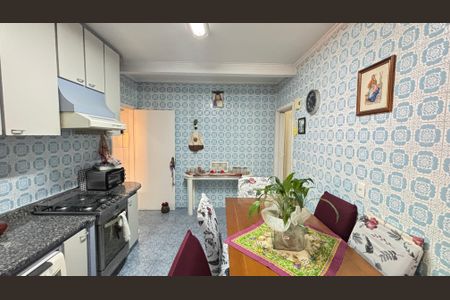 Casa à venda com 189m², 3 quartos e 2 vagas Casa à venda com 189m², 3 quartos e 2 vagasCozinha