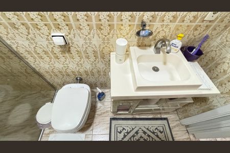 Casa à venda com 189m², 3 quartos e 2 vagas Casa à venda com 189m², 3 quartos e 2 vagasBanheiro Social