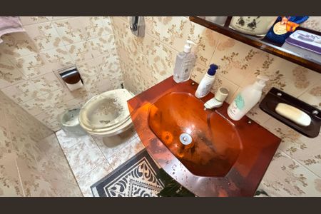 Casa à venda com 189m², 3 quartos e 2 vagas Casa à venda com 189m², 3 quartos e 2 vagasLavabo