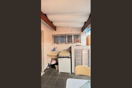 Casa à venda com 189m², 3 quartos e 2 vagas Casa à venda com 189m², 3 quartos e 2 vagasÁrea de Serviço