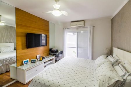 Casa de condomínio à venda com 290m², 3 quartos e 4 vagas Casa de condomínio à venda com 290m², 3 quartos e 4 vagasSuíte