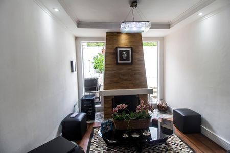 Casa de condomínio à venda com 290m², 3 quartos e 4 vagas Casa de condomínio à venda com 290m², 3 quartos e 4 vagasSala