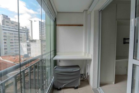 Studio à venda com 27m², 1 quarto e sem vaga Studio à venda com 27m², 1 quarto e sem vagaSacada