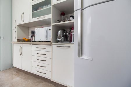 Casa de condomínio à venda com 290m², 3 quartos e 4 vagas Casa de condomínio à venda com 290m², 3 quartos e 4 vagasCozinha