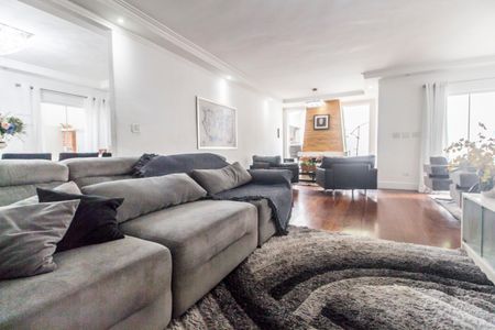 Casa de condomínio à venda com 290m², 3 quartos e 4 vagas Casa de condomínio à venda com 290m², 3 quartos e 4 vagasSala