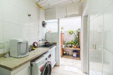 Casa de condomínio à venda com 290m², 3 quartos e 4 vagas Casa de condomínio à venda com 290m², 3 quartos e 4 vagasÁrea de Serviço