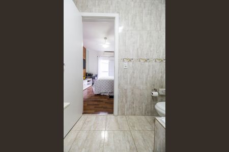 Casa de condomínio à venda com 290m², 3 quartos e 4 vagas Casa de condomínio à venda com 290m², 3 quartos e 4 vagasBanheiro da Suíte