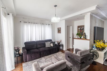 Casa de condomínio à venda com 290m², 3 quartos e 4 vagas Casa de condomínio à venda com 290m², 3 quartos e 4 vagasSala