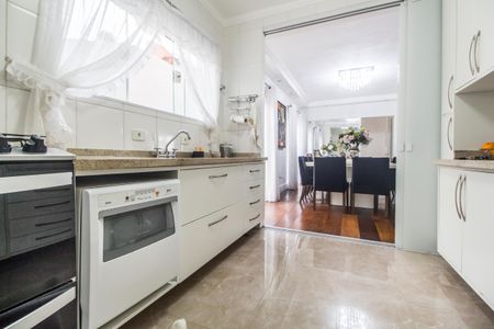 Casa de condomínio à venda com 290m², 3 quartos e 4 vagas Casa de condomínio à venda com 290m², 3 quartos e 4 vagasCozinha