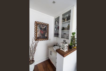 Casa de condomínio à venda com 290m², 3 quartos e 4 vagas Casa de condomínio à venda com 290m², 3 quartos e 4 vagasSala