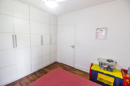 Casa de condomínio à venda com 290m², 3 quartos e 4 vagas Casa de condomínio à venda com 290m², 3 quartos e 4 vagasQuarto 3