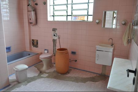 Casa à venda com 300m², 4 quartos e 4 vagasBanheiro