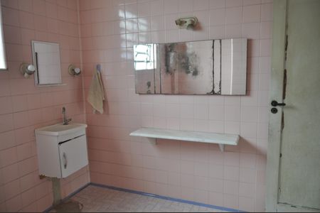 Casa à venda com 300m², 4 quartos e 4 vagasBanheiro