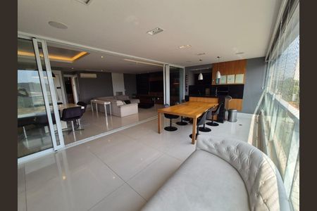 Apartamento à venda com 180m², 3 quartos e 3 vagas