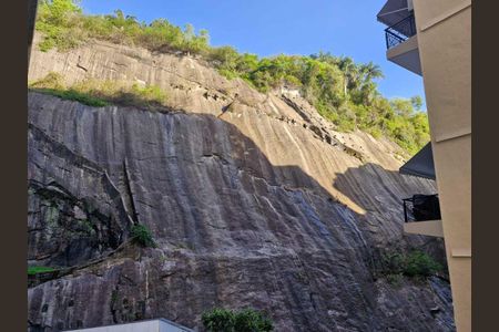 Apartamento à venda com 65m², 1 quarto e 1 vaga