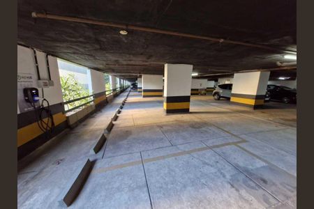 Apartamento à venda com 65m², 1 quarto e 1 vaga