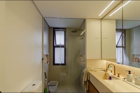 Apartamento à venda com 155m², 3 quartos e 2 vagasBanheiro da Suíte 1