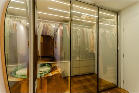 Apartamento à venda com 155m², 3 quartos e 2 vagasSuíte 2