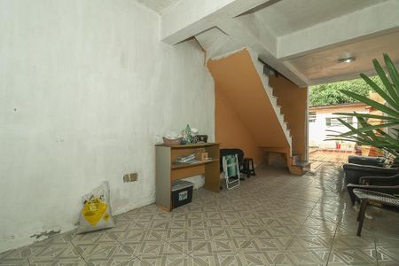 Casa à venda com 200m², 4 quartos e 2 vagasGaragem