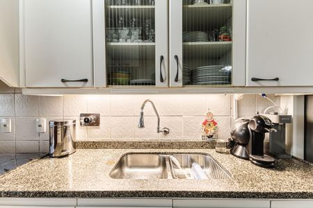 Apartamento à venda com 159m², 4 quartos e 3 vagas Apartamento à venda com 159m², 4 quartos e 3 vagasCozinha