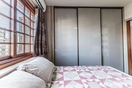 Apartamento à venda com 159m², 4 quartos e 3 vagas Apartamento à venda com 159m², 4 quartos e 3 vagasSuíte 2