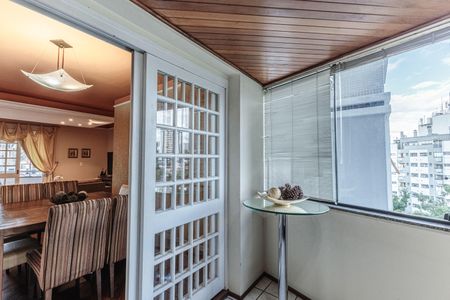 Apartamento à venda com 159m², 4 quartos e 3 vagas Apartamento à venda com 159m², 4 quartos e 3 vagasVaranda da Sala