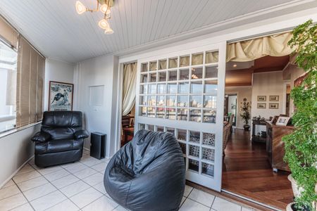 Apartamento à venda com 159m², 4 quartos e 3 vagas Apartamento à venda com 159m², 4 quartos e 3 vagasVaranda da Sala