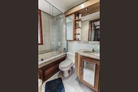 Apartamento à venda com 159m², 4 quartos e 3 vagas Apartamento à venda com 159m², 4 quartos e 3 vagasBanheiro da Suíte 2