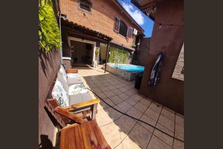 Casa à venda com 250m², 2 quartos e 4 vagas Casa à venda com 250m², 2 quartos e 4 vagasFoto 04