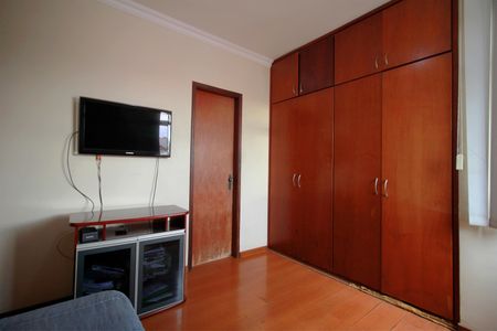 Apartamento à venda com 107m², 4 quartos e 3 vagasSuite