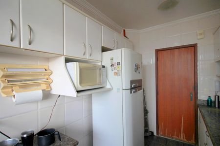 Apartamento à venda com 107m², 4 quartos e 3 vagasCozinha