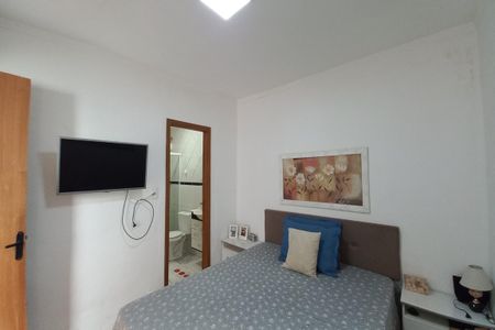 Casa à venda com 97m², 3 quartos e 2 vagas Casa à venda com 97m², 3 quartos e 2 vagasQuarto 3 - Suíte