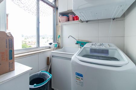 Apartamento à venda com 119m², 3 quartos e 2 vagas Apartamento à venda com 119m², 3 quartos e 2 vagasCozinha e Área de Serviço