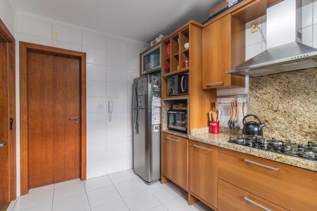 Apartamento à venda com 119m², 3 quartos e 2 vagas Apartamento à venda com 119m², 3 quartos e 2 vagasCozinha e Área de Serviço